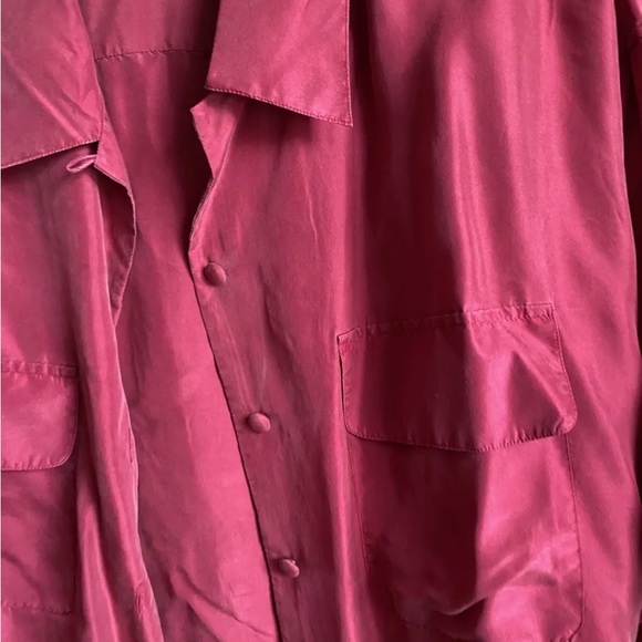 Vintage 80s Silk Button Up Blouse top burgundy short sleeve shirt magenta - Picture 6 of 6